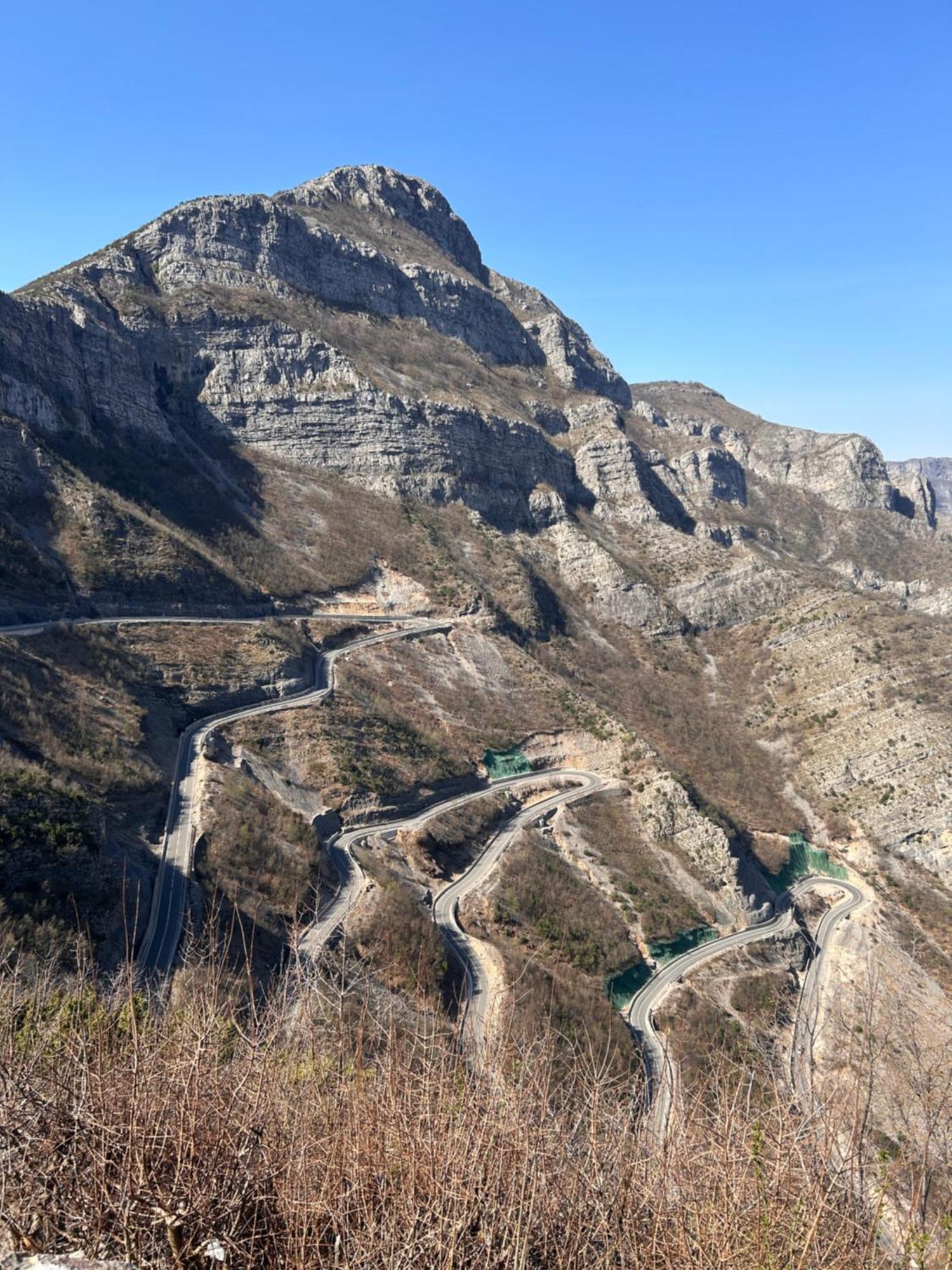 Shkodra Hostel & Day Tours Екстериор снимка