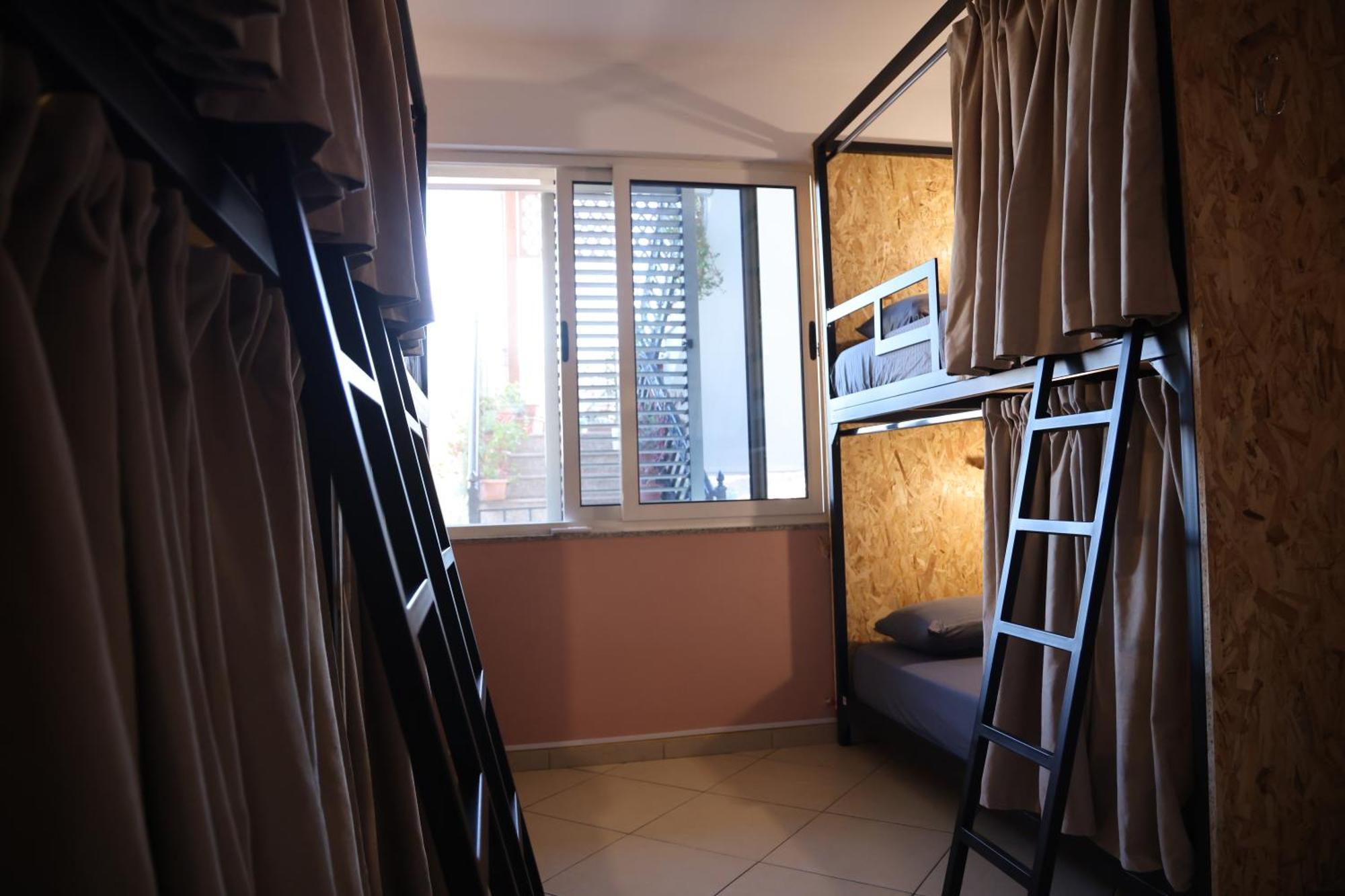 Shkodra Hostel & Day Tours Екстериор снимка