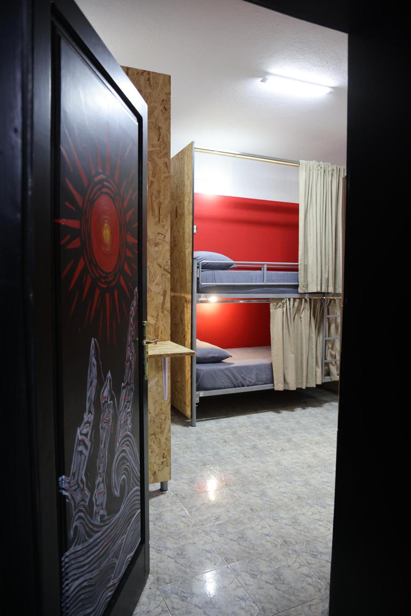 Shkodra Hostel & Day Tours Екстериор снимка